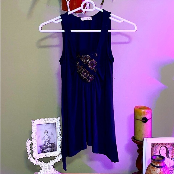 Gorgeous Lush Flattering Navy Blue Sleeveless Top - Picture 5 of 6